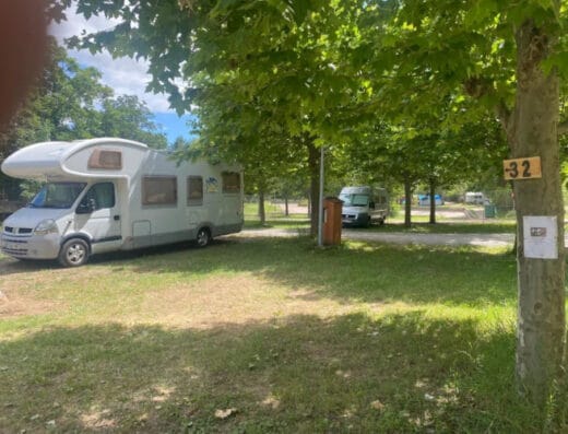 Área de autocaravanas en El Soto en Boñar, León