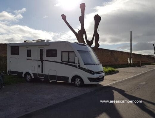 Área de autocaravanas en Casalarreina, La Rioja – El Soto