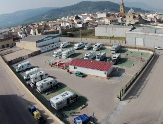Área de autocaravanas en Alquería Comtessa, Km Zero Camper Park