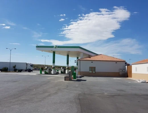 Área de autocaravanas en Peral I en Cúllar, A92N dirección Murcia