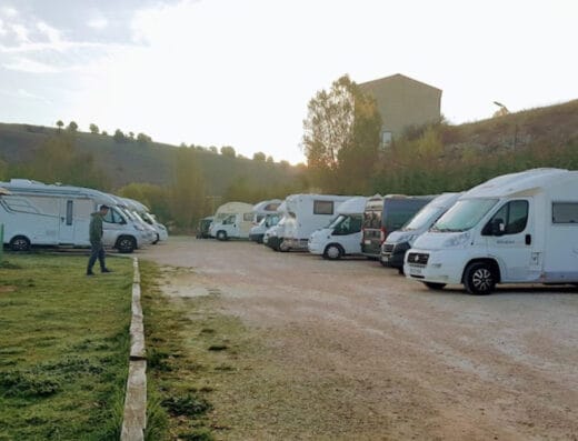 Área de autocaravanas en Hontoria del Pinar, Burgos