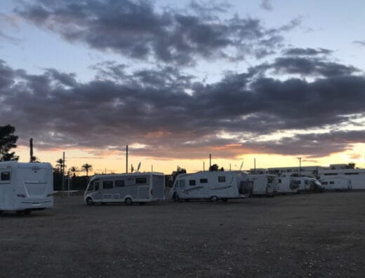 Área de autocaravanas en Huércal-Overa, Almería – Recinto Ferial