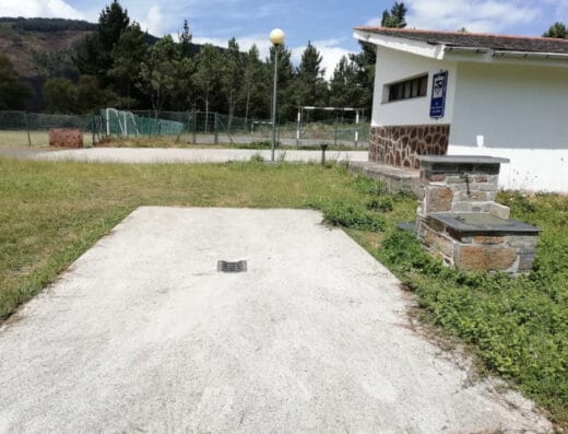 Área de autocaravanas en Illano, Asturias – Área recreativa Folgueirou