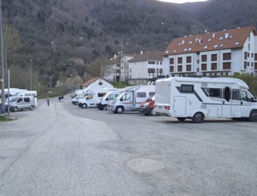 Área de autocaravana de Isaba-Izaba, Navarra