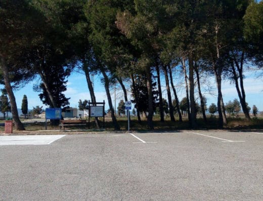 Área de autocaravanas en La Cartuja de Monegros, Huesca