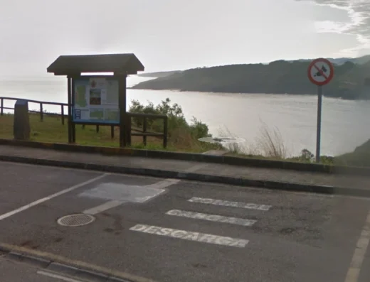 Área de autocaravanas en Ortiguera-Coaña, Asturias – Playa Arnielle