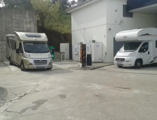 Área de autocaravanas en Plasencia, Cáceres – ES Los Cerezos