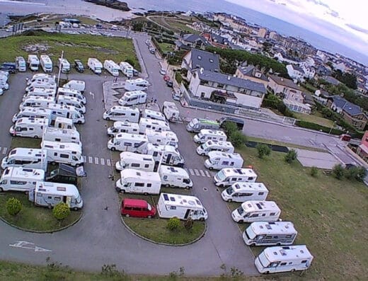Área de autocaravanas en Tapia de Casariego, Asturias