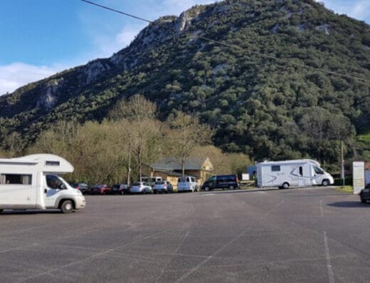 Área de autocaravanas en Tuñón, Asturias – Senda del Oso