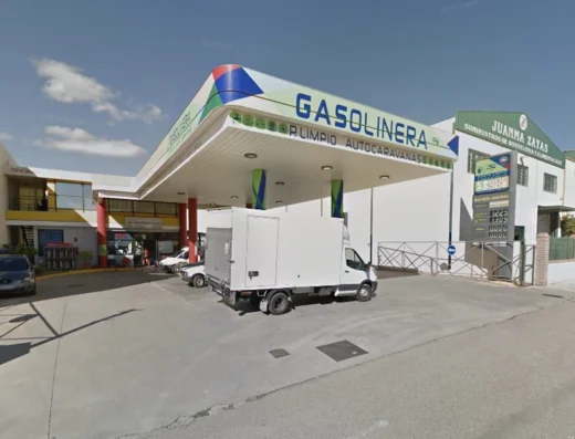 Área de autocaravanas en Vélez-Málaga – Gasolinera Distreax