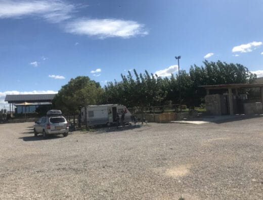 Área de autocaravanas en Arbeca, Lleida – Vinya Els Vilars