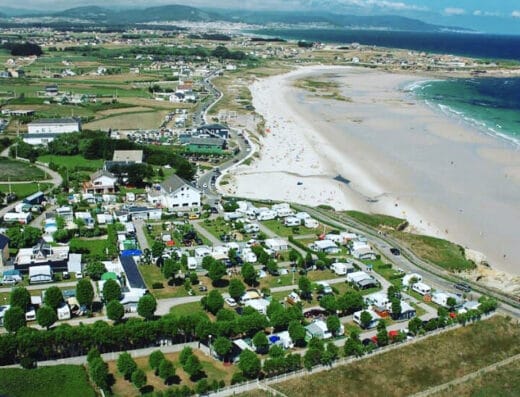 Área de autocaravanas en Barreiros, Lugo – Camping Nosa Casa