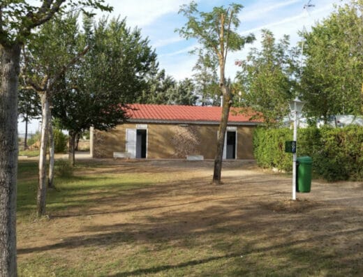 Área camper Camping Cubillas en Cubillas Santa Marta, Valladolid