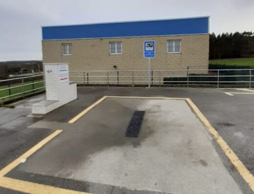 Área de autocaravanas en Cudillero, Asturias – Supermercado masymas