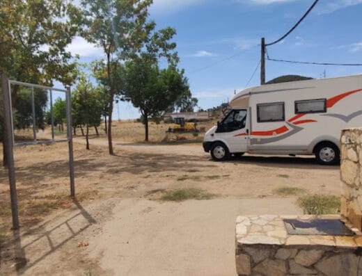 Área de autocaravanas en Logrosán, Cáceres
