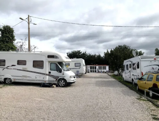 Área de autocaravanas en Moncarapacho, Faro-Algarve