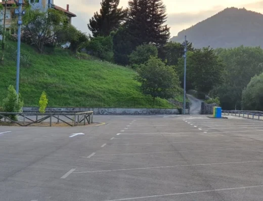 Área de autocaravanas en Panes, Asturias – La Atalaya