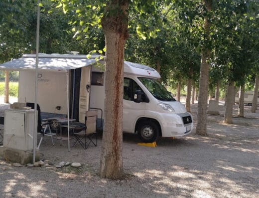 Área de autocaravanas en Ponts, Lleida – Gasolinera Repsol