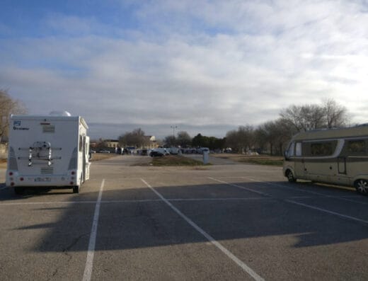 Área autocaravanas en San Clemente, Cuenca – La Celadilla