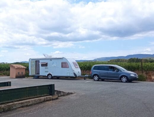 Área de autocaravanas en Torrelavit, Barcelona – Cava Nadal