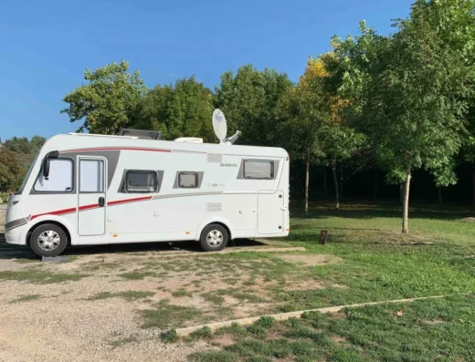 Área municipal de autocaravanas en Vic, Barcelona