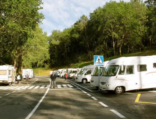Área de autocaravanas en Vila de Cruces, Pontevedra – Área A Carixa