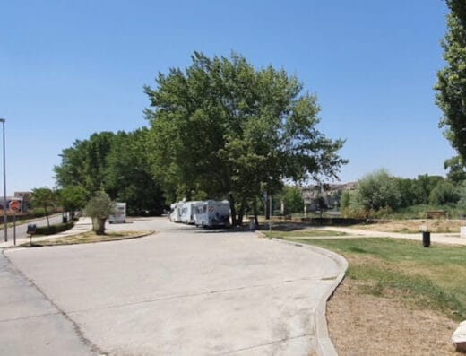 Área de autocaravanas en Entrepuentes de Zamora capital