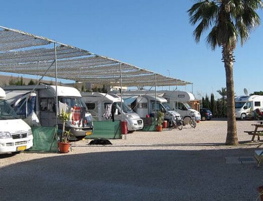 Área de autocaravanas en San Fulgencio, Alicante – Minicamping Oasis