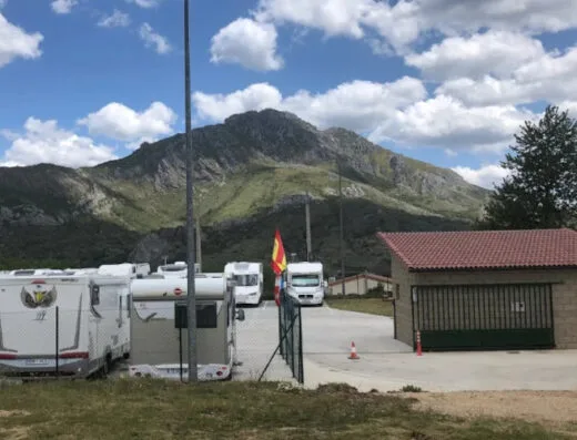 Área de autocaravanas de Cármenes, León