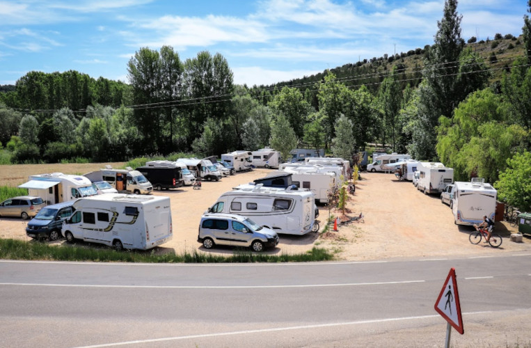 Foto de ÁREA SERVICIO AUTOCARAVANAS Vaciado/llenado. en Huerta de Rey, Burgos