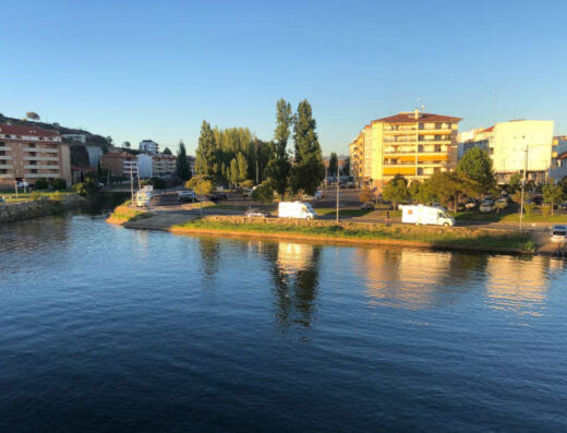 Parking de autocaravanas en Mirandela, Braganza