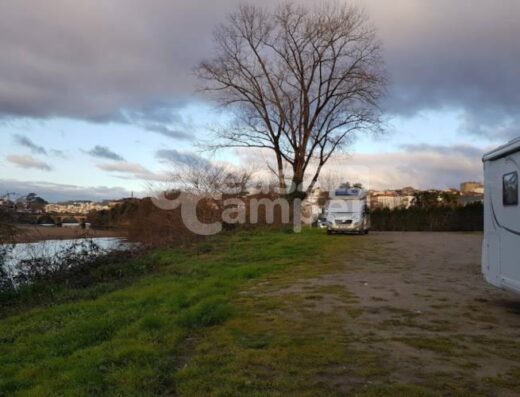 Parking de autocaravanas en Barcelos, Portugal