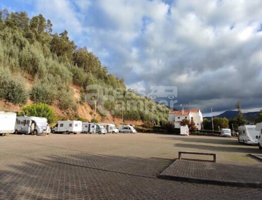 Área de autocaravanas en Góis, Coímbra, Portugal