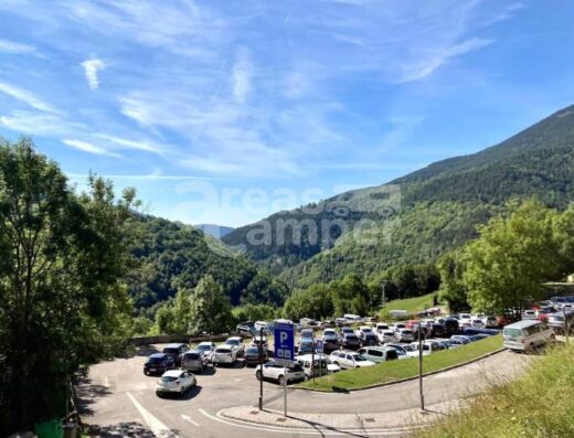 Parking de pernocta de autocaravanas en Queralbs, Girona