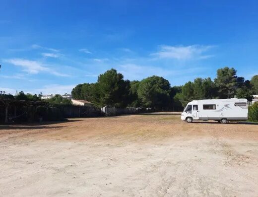 Parking de autocaravanas en Jávea, Alicante – El Campo
