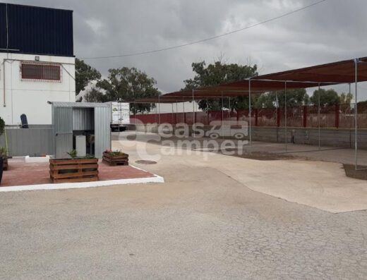 Área autocaravanas de AlyBOX en Santa Ana, Murcia