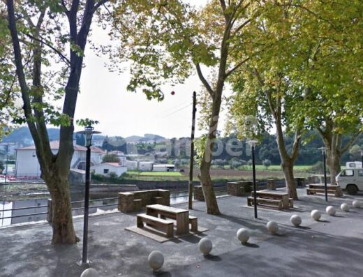 Parking de autocaravanas en Serta, Portugal