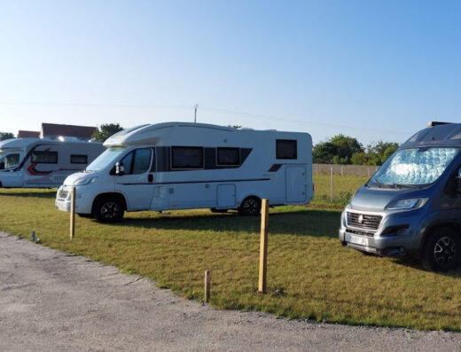 Área de autocaravanas de Campo Base 360 de Valdoviño, A Coruña