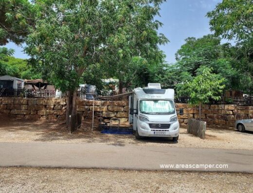 Área camper Camping Cabopino en Marbella, Málaga