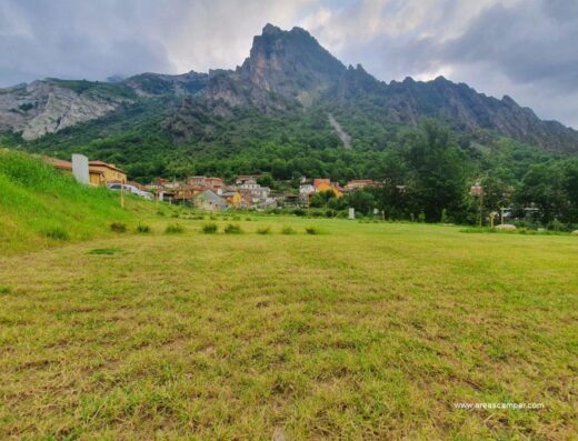 Área de autocaravanas Pola de Somiedo, Asturias