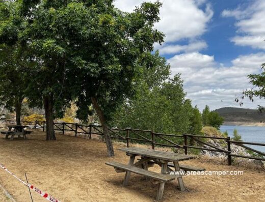 Área de autocaravanas Ricobayo de Alba, Zamora